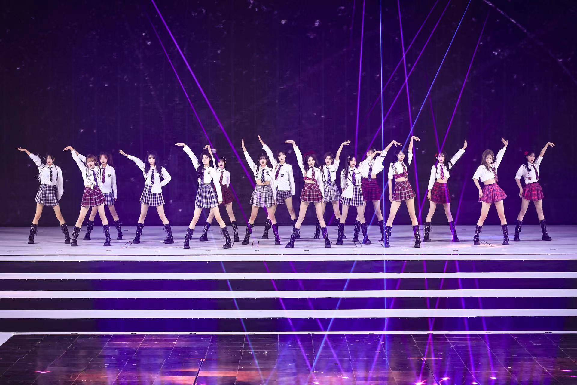 九游娱乐：2024SNH48GROUP年度青春盛典落幕谭思慧领航CGT48(图2)