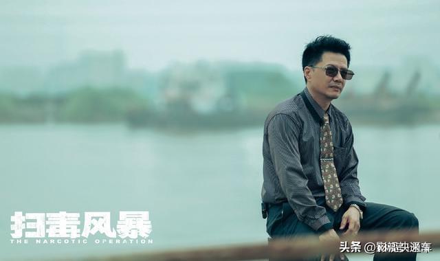 九游娱乐文化:电视剧全网热度排行榜:《利剑玫瑰》暂居第三第一名实至名归!