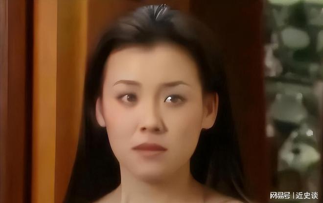 她与名导同居3年却惨遭抛弃转身下嫁穷小子后竟还突然逆袭!