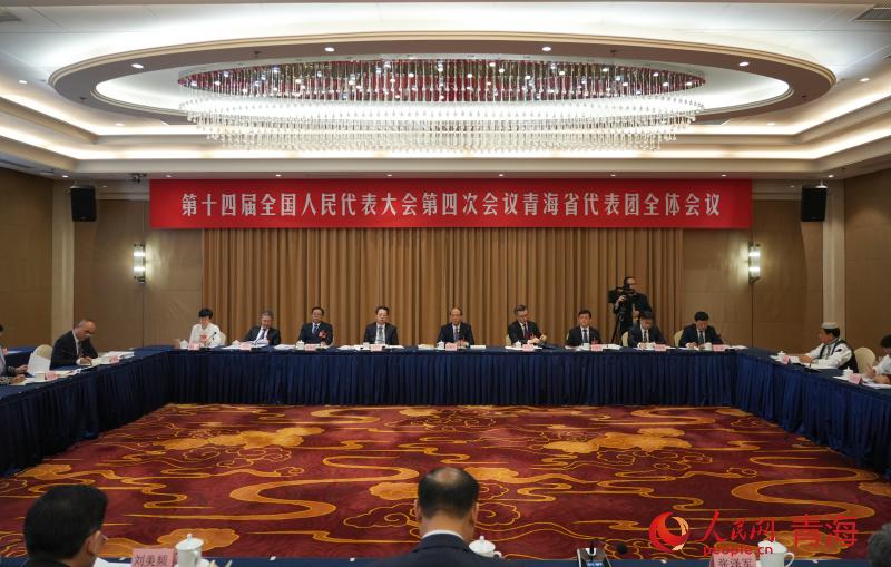 从高原到两会这部剧为何让人泪目?