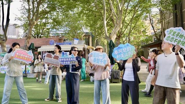 “乘高铁游山阳”文旅推介活动走进西安电影制片厂(图2)